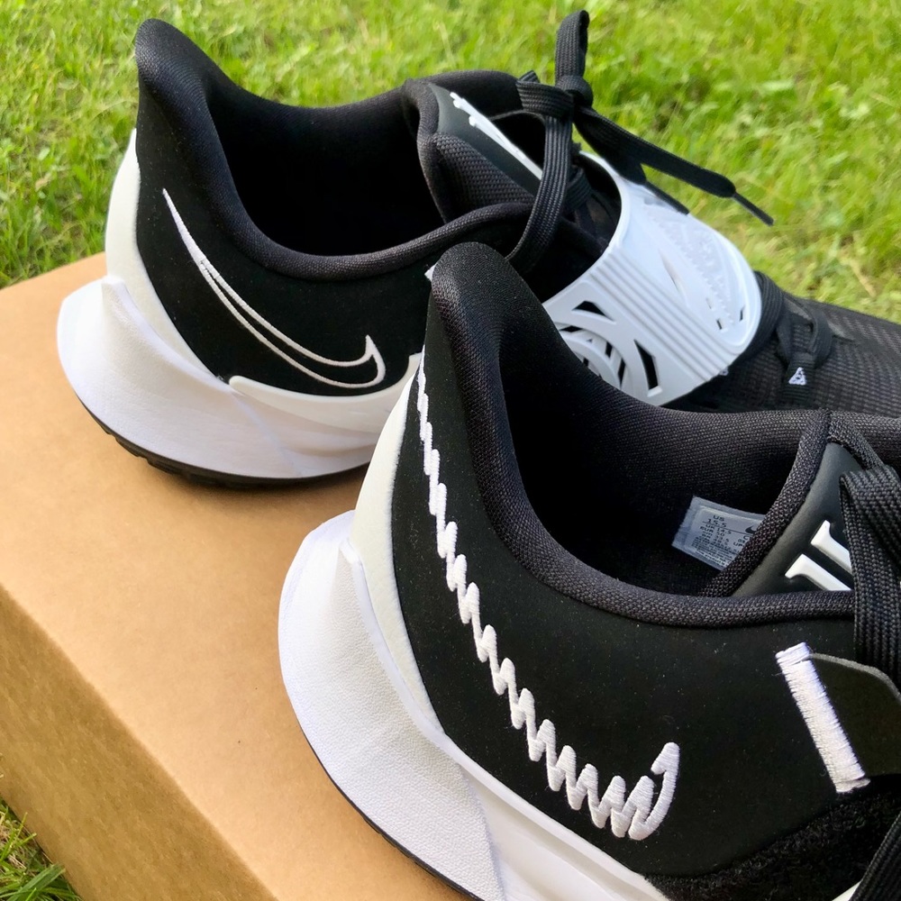 Nike Kyrie Low 3 TB Promo ‘Black White’ Men’s Basketball Shoes Size 15.5